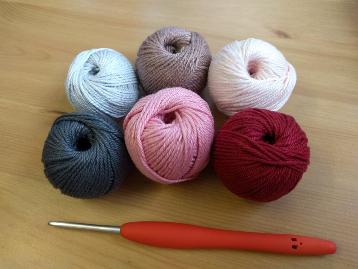 BuiltByBoo's tweet image. 6 more colours of the Little Balls of Happy being made today...23 days to go until Nottingham Yarn Expo