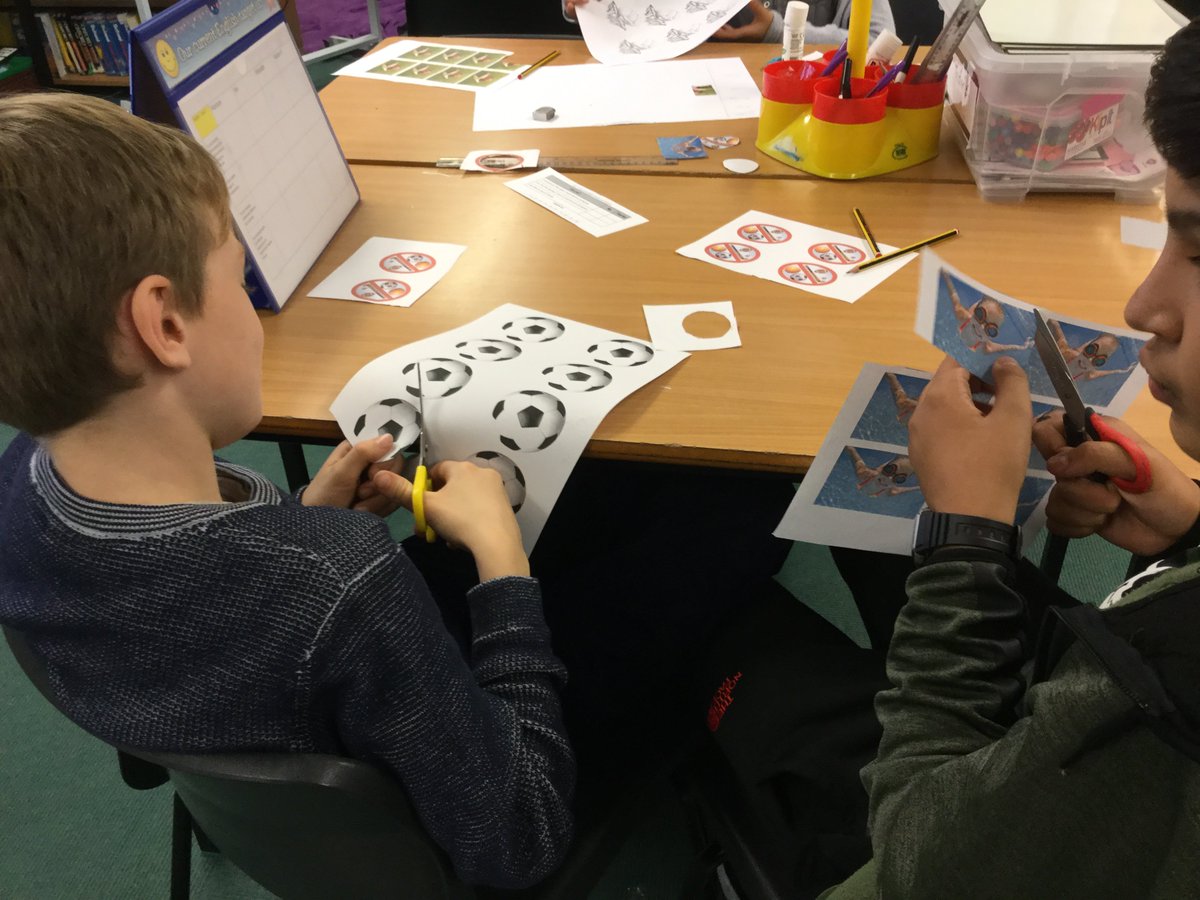 BCPS_6H's tweet photo. 6HM are busy making pictographs this afternoon @BCPSDeputy https://t.co/c8APm0dNVb