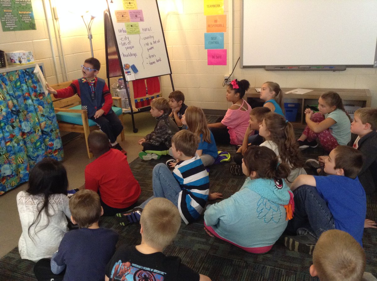 2ndSandberg's tweet photo. WELCOME MR. BOSSANY TO OUR CLASSROOM! He was such an enthusiastic teacher of the day. @DBossany -He can be my substitute ANYDAY! #gotRHpride https://t.co/vbXzfNNUZA