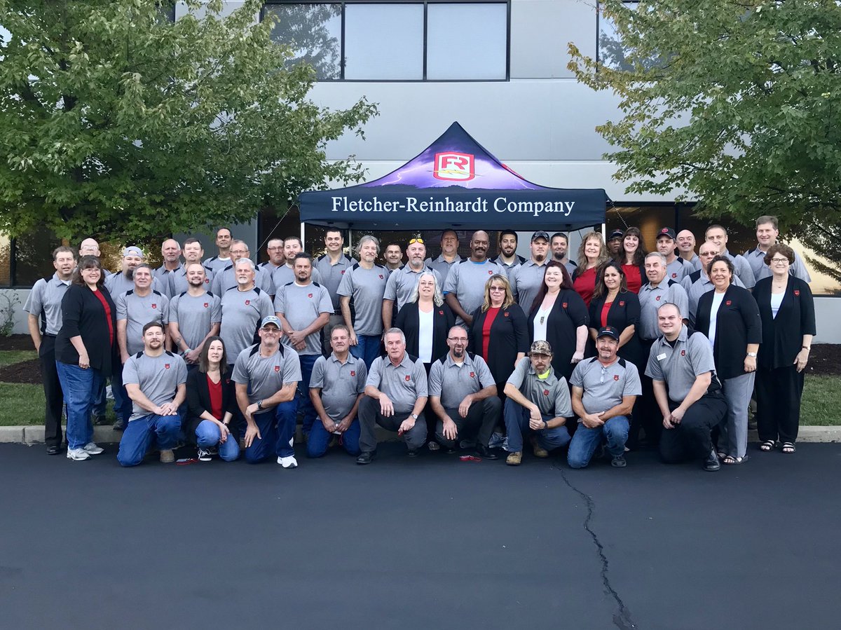 FRElectric's tweet photo. Thank you to all of our wonderful employees! #FROPENHOUSE17 https://t.co/wmTrWk94UC