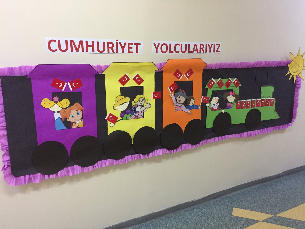 SelinBaran01's tweet photo. 29 Ekim panolarımız hazır @MahmutBozturk @gekiner  sınıf öğretmenleri 👏👏👏 https://t.co/u86UKdn6eN