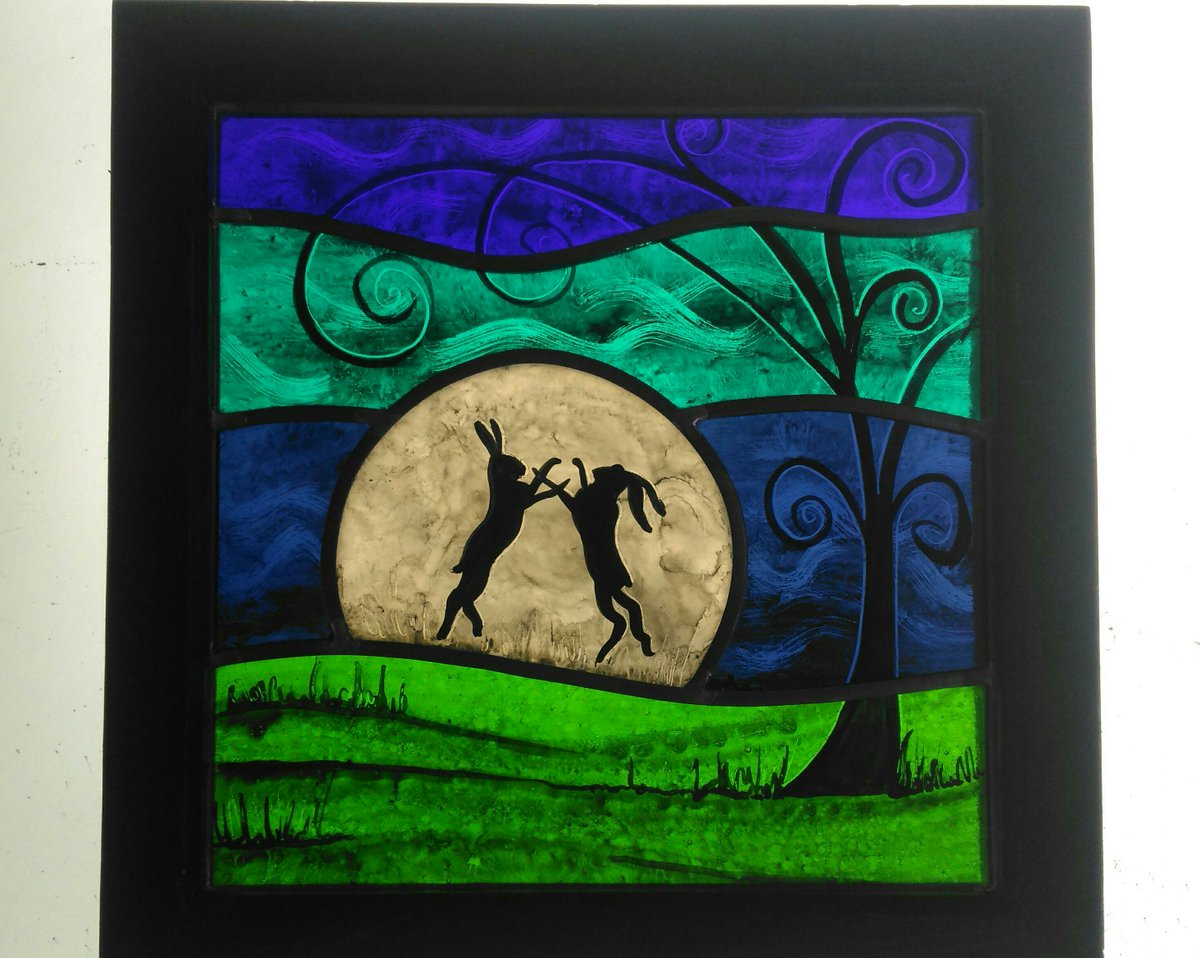 Brand new piece ready for <a href="/FLEatmarket/">FLEat</a> Sun 29th Oct @theatrbydbychan - hand painted, kiln fired and as always, unique! #glassart #hares