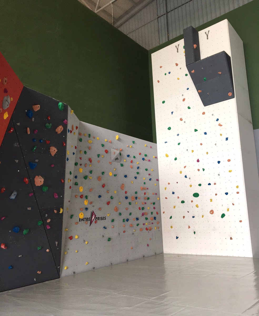 Entre_Prises's tweet photo. #EPproject New #mozaik wall completed in @riba_roja! 8m height lead climbing wall and 79 sq. metres bouldering area. Looking great! https://t.co/u7wsgxKLef