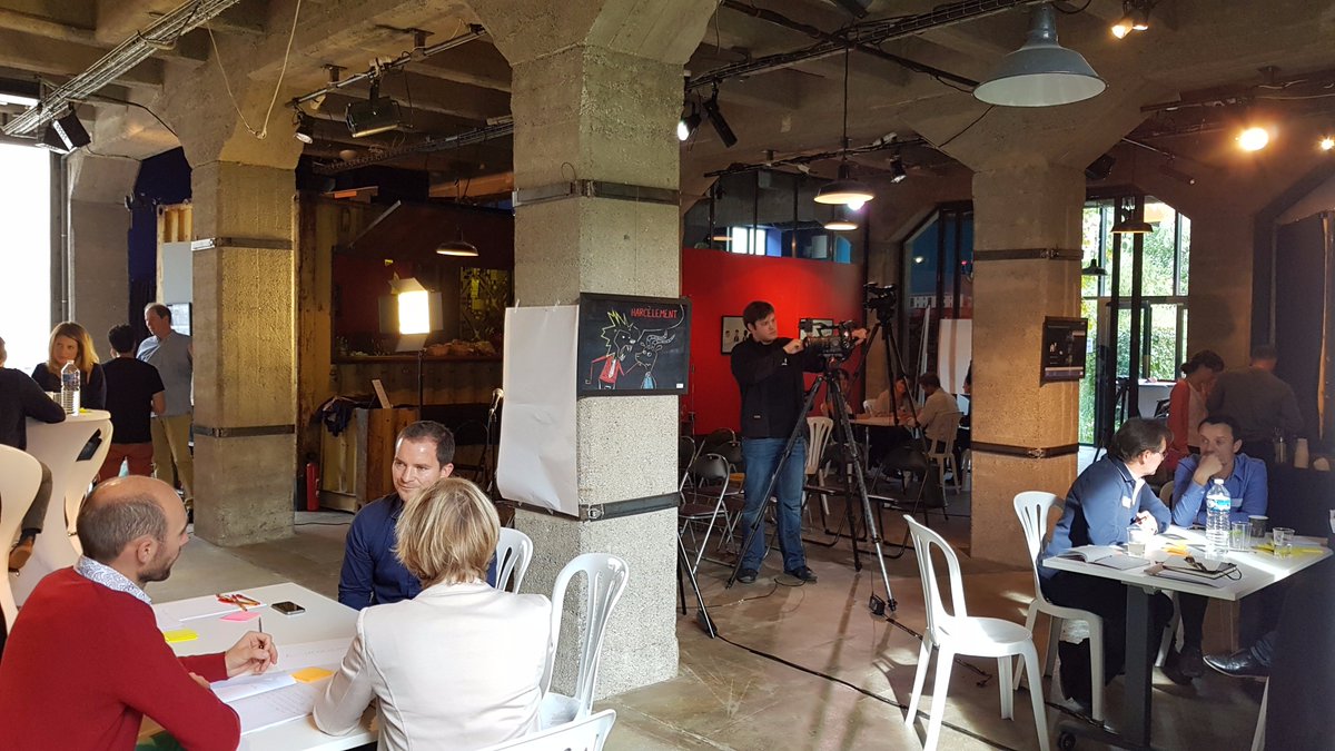 Thinkovery's tweet photo. Cet après-midi, nous allons réfléchir à la formation en 2030 lors d'ateliers de Design Thinking #ThinkO5 #digitallearning https://t.co/pduhJksSwR