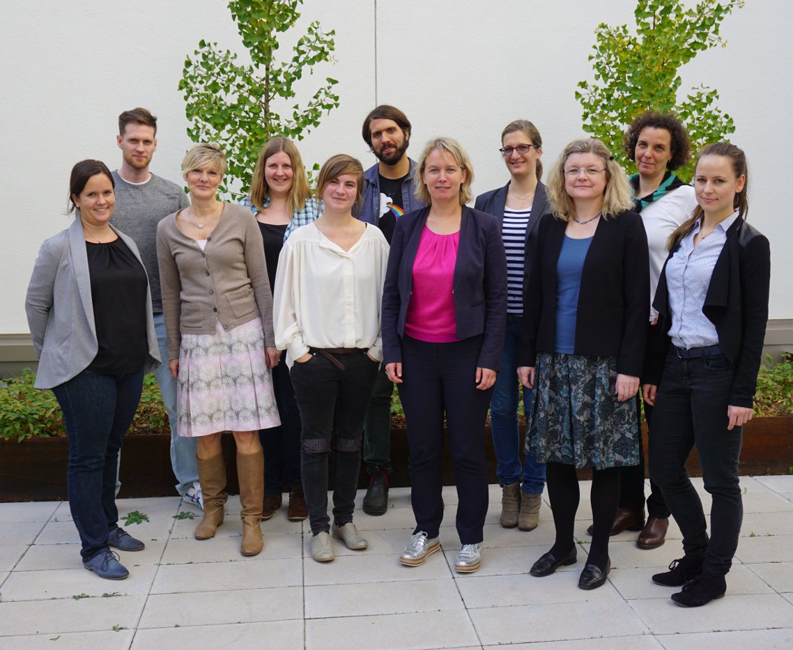 Transfer_pB's tweet photo. #Transferdialog #Wissenschaft & #Praxis: Rolle der #Emotionen für die #politischeBildung #TransferEmotionen Foto:Daniela Lips @DemokratieNDS https://t.co/W3R03pJKFn