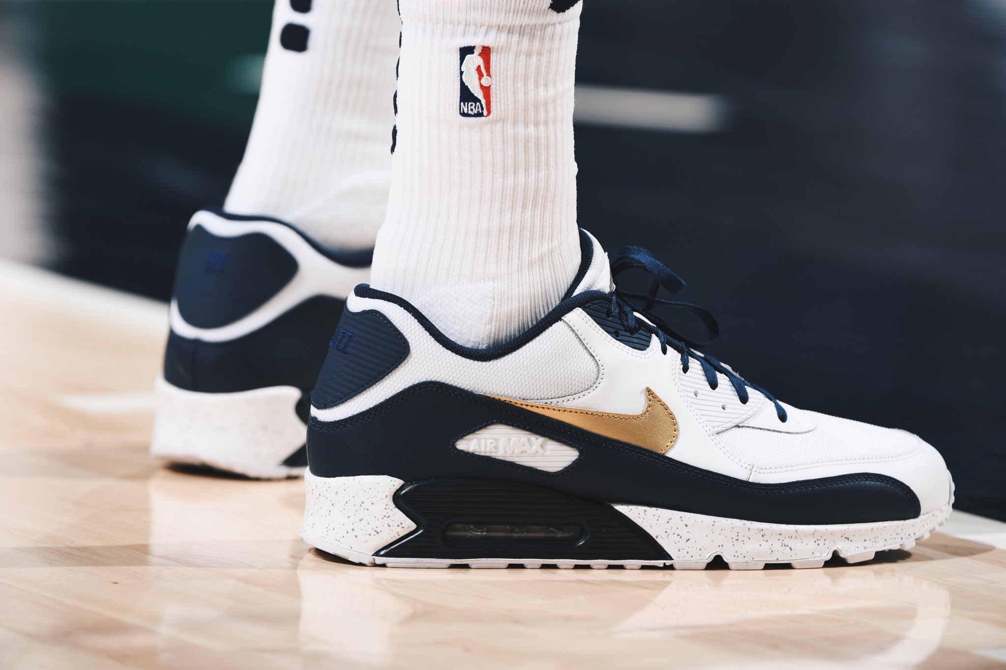 thabo sefolosha nike air max