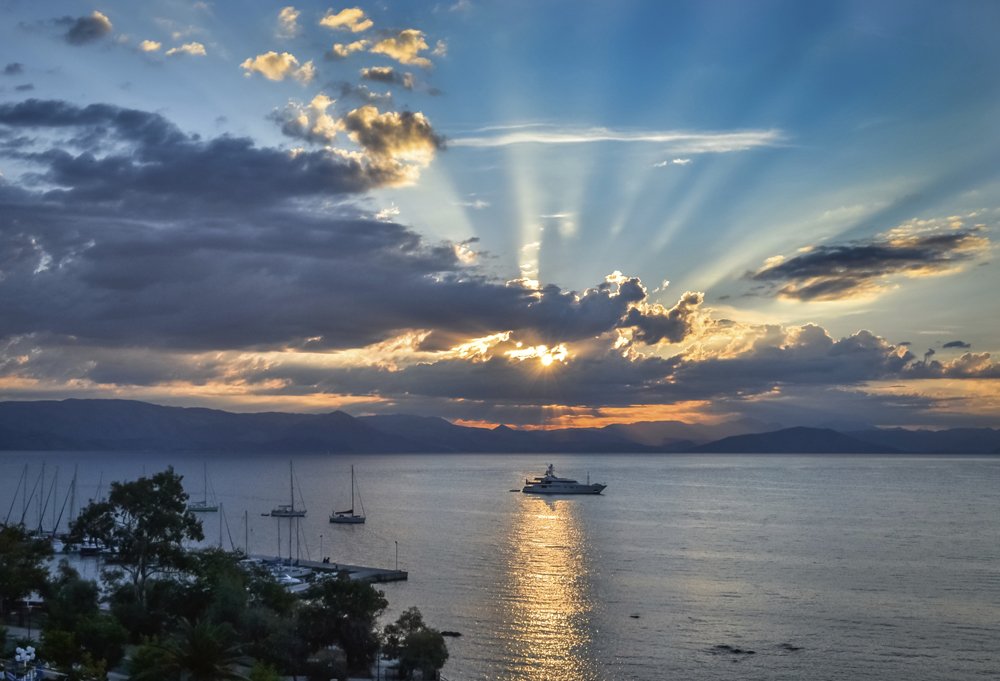 Bella Mare Corfu tweet media