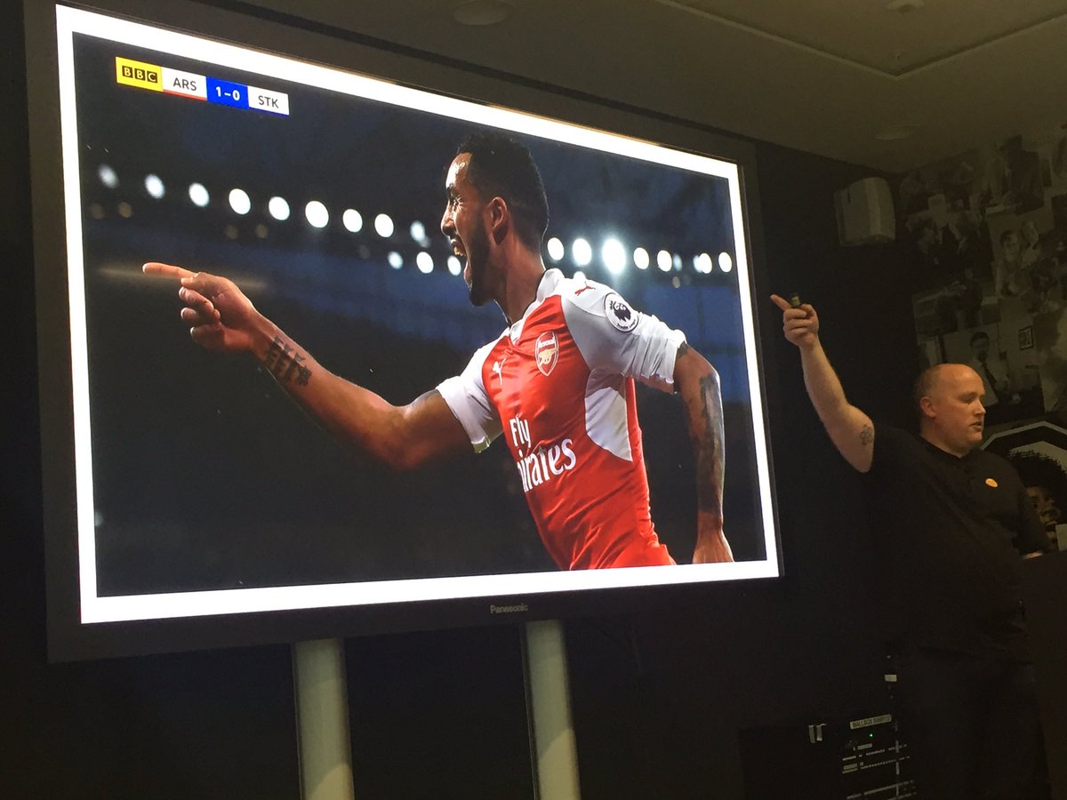 jacquimcassey's tweet photo. Branding harmony 👈👈 from @BBCSport and @bbcuxd for @designmcr #bbcdesign #dm17 https://t.co/vLj213WY9g