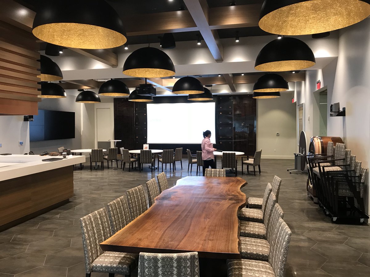 PeterNelsonHL's tweet photo. The @Informz @HigherLogic #informzroadshow continues in DC. Thnx hosts @WeRRestaurants for your cool space. #informznohtml https://t.co/lSpRzSs1lx