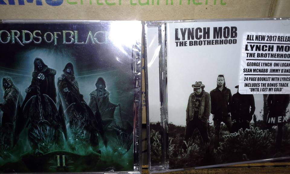 LojaZeppelin's tweet photo. A Zeppelin importa CDs, DVDS e Blu-Ray de qualquer estilo. https://t.co/efXLssLwAO  Faça a sua  encomenda também! https://t.co/W1TdWY0I4u
