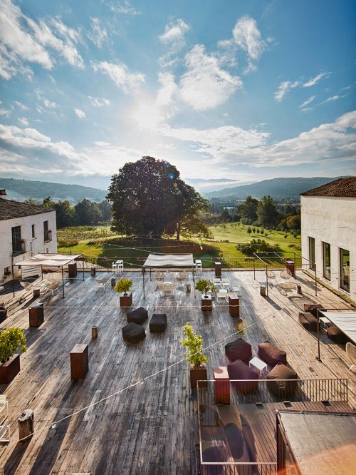 EsperiaAviation's tweet photo. #Cooking class and landscapes that catch the eye! https://t.co/zlW8oKuj8e #casadonna #reale #nikoromito #abbruzzo picby #albertozanetti https://t.co/QwRDMw52hk