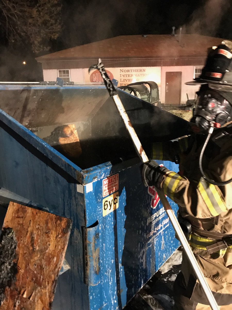 Local521's tweet photo. But is just a trash fire?!
#maskup every time.
@mscopff @FCSNnational
#IAFF #Magnificent7th #MSCOPFF #MontanaFirefighters https://t.co/brNR6y4Ucy