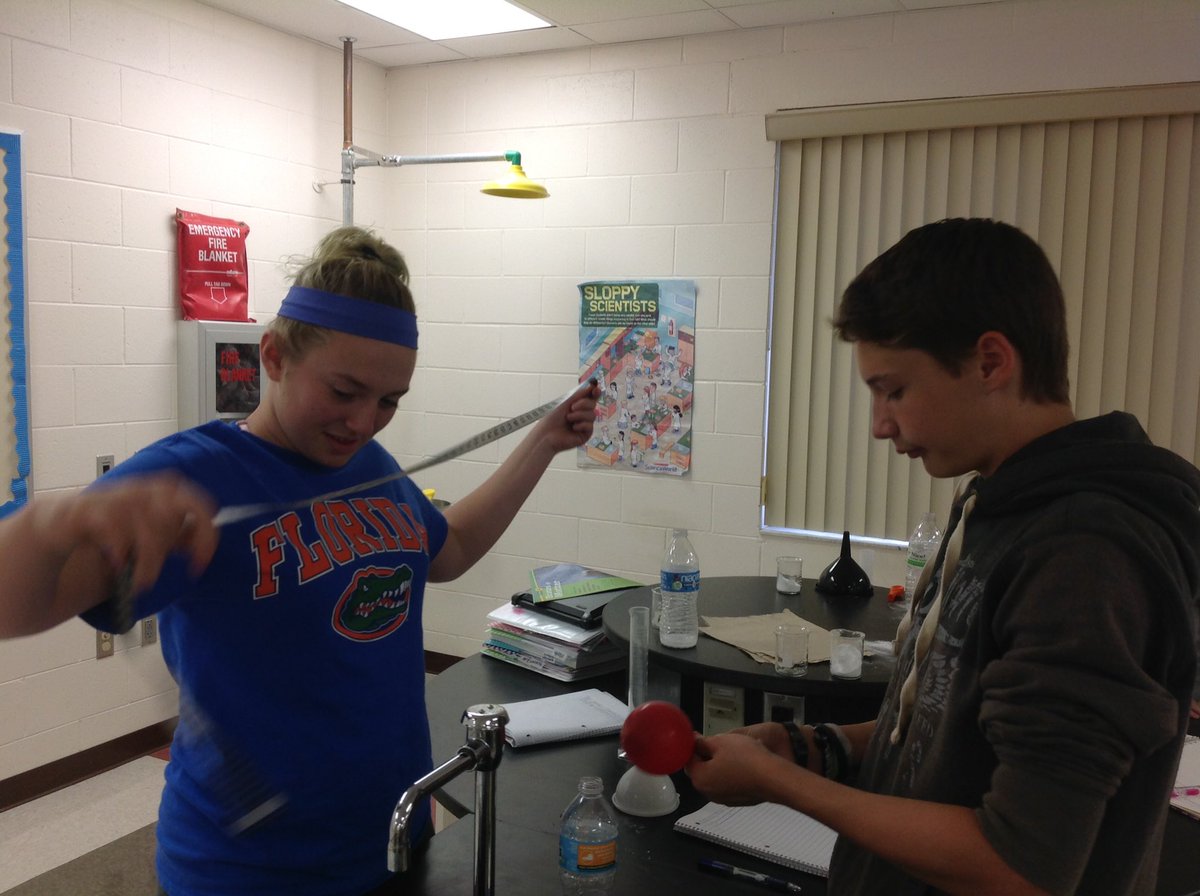 SandyPopeLMS's tweet photo. Using lab evidence to prove that reactivity is affected by thermal energy #bearcatscience #crmsbearcats https://t.co/uqRagmLnMG