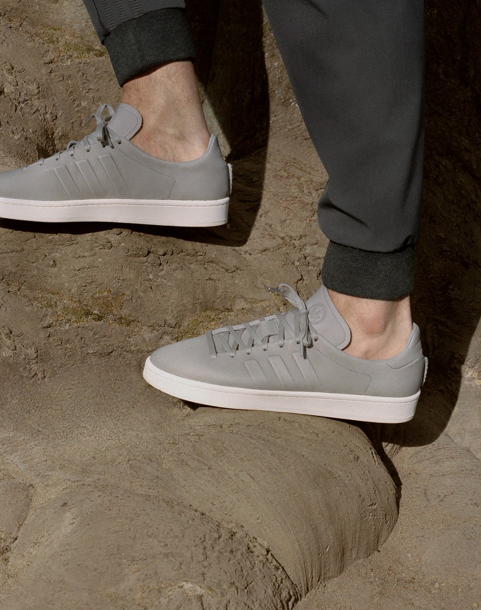 adidasoriginals's tweet photo. This release sees @wingsandhorns take on 4 footwear silhouettes, with 2 #NMDs, a #CAMPUS and the classic Pro Model. All perfect supplements to an autumnal wardrobe and available from October 26th. https://t.co/NN3pO7Hjkz