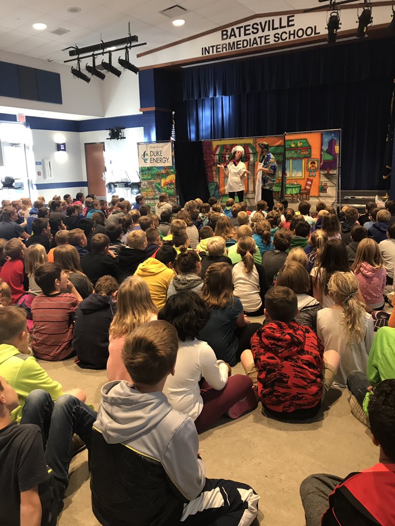 BISSMcBeath's tweet photo. 4th graders cooking up fun with the Kilowatt Kitchen this morning at BIS! https://t.co/77zEA0Bgi0