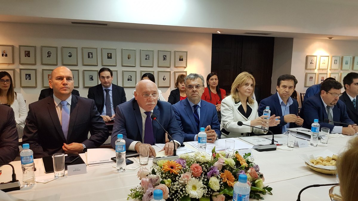 mreparaguay_en's tweet photo. @EladioLoizaga leads the meeting of the Inter-Institutional Commission for Compliance with International Judgments, on Human Rights. https://t.co/9GKEy4W0MV
