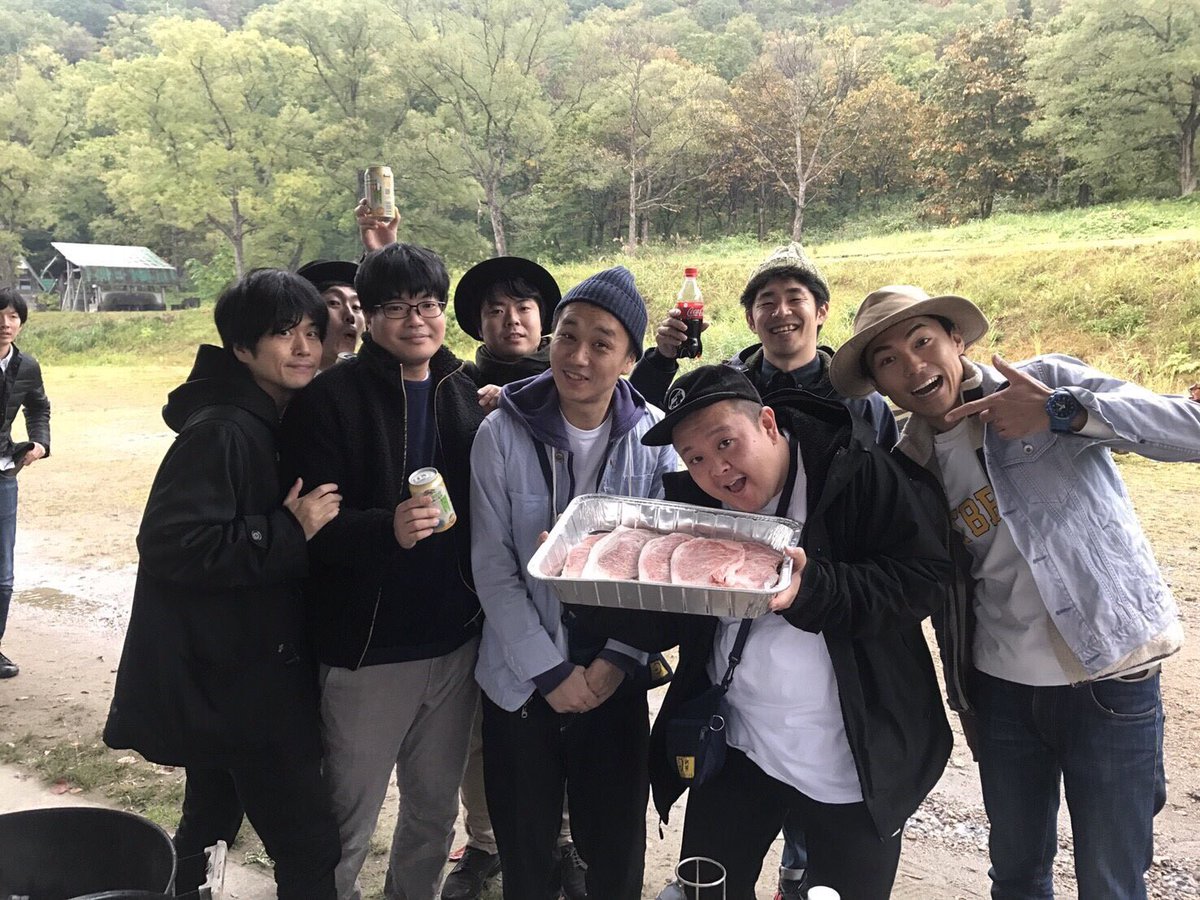 TAKEDA_BBQ's tweet image. 今日は福島県で先輩方&amp;amp;バスツアーのお客さんと楽しい楽しいバーベキューでした！僕は日帰りだったので、片道4時間焼き2時間でおいとましました。
奥会津はいいところ！ナイスバーベ！

#絶景奥会津  #竹内健人 #ライス #しずる #サルゴリラ #たけだバーベキュー #ナイスバーベ