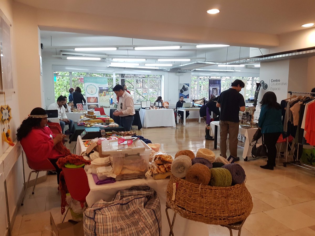 CC_Corfo's tweet photo. Ya comenzó nuestra Feria de Emprendimiento de Primavera con más de 15 expositores. Hasta las 16.30 horas de hoy estará abierta @CC_Corfo https://t.co/rO1k6Op0D5