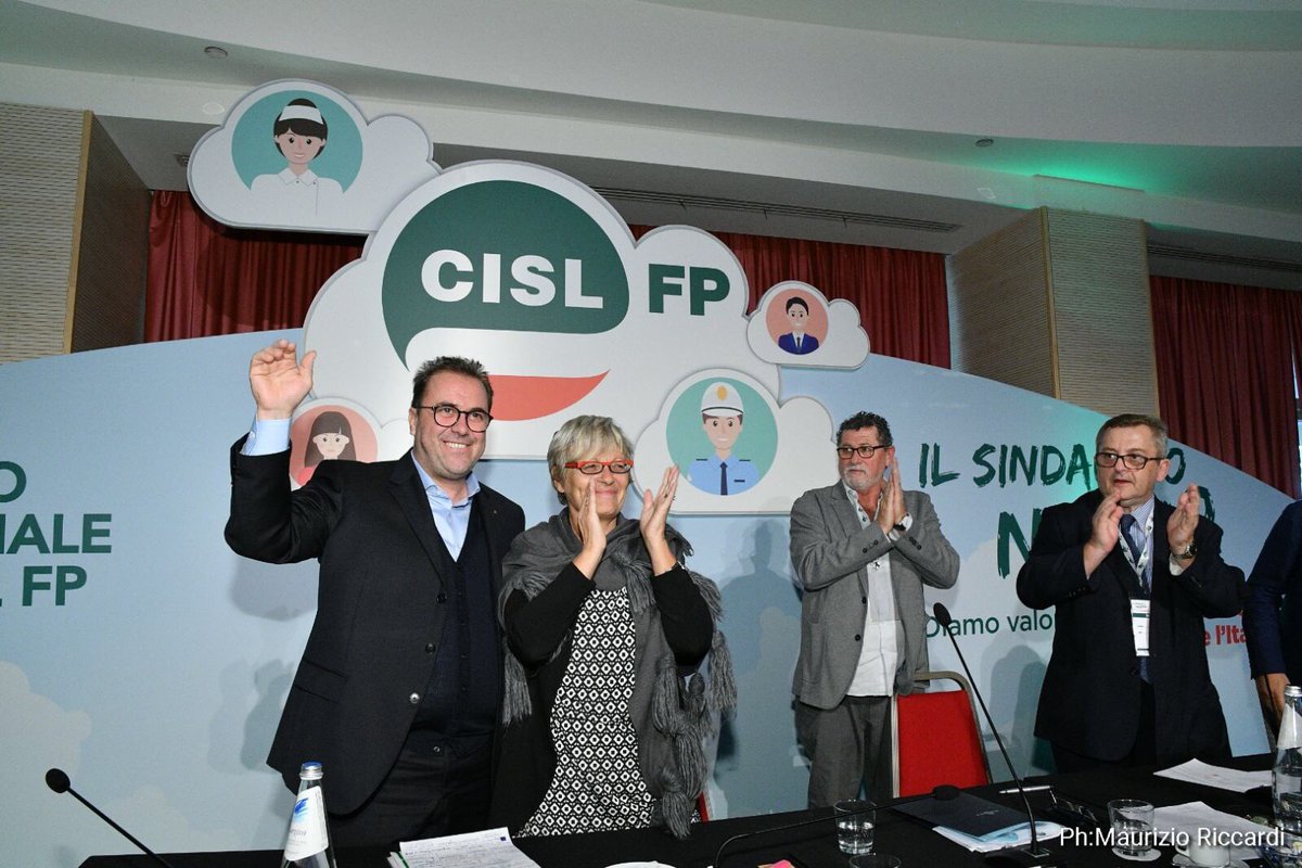 FurlanAnnamaria's tweet photo. Auguri di cuore a maurizio @PetriccioliM eletto Segretario generale @cislfp. Si apre davvero una nuova pagina per la @CislNazionale https://t.co/15i4MaNUqR