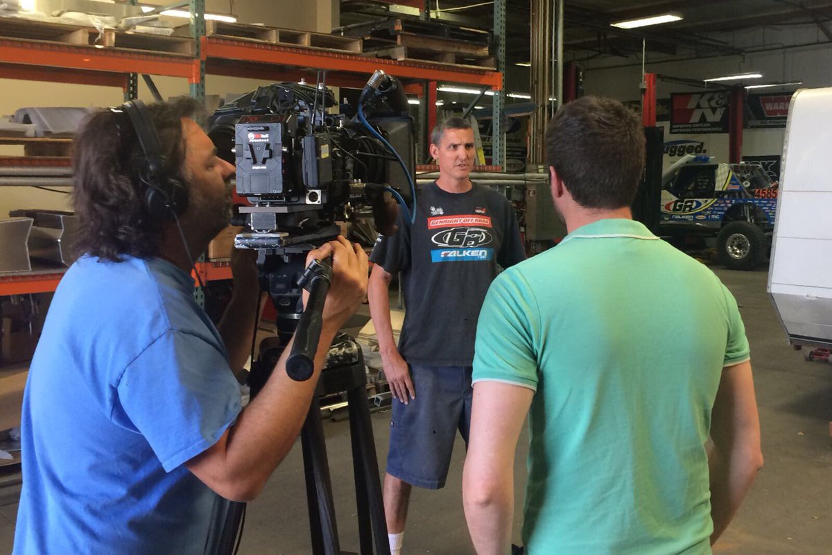lsptv_uk's tweet photo. Chatting this weekend's chances with Darren Ruzicka, #Ultra4 driver Jordan Pellegrino's right-hand man (mechanic) https://t.co/MPKK5oQKb8