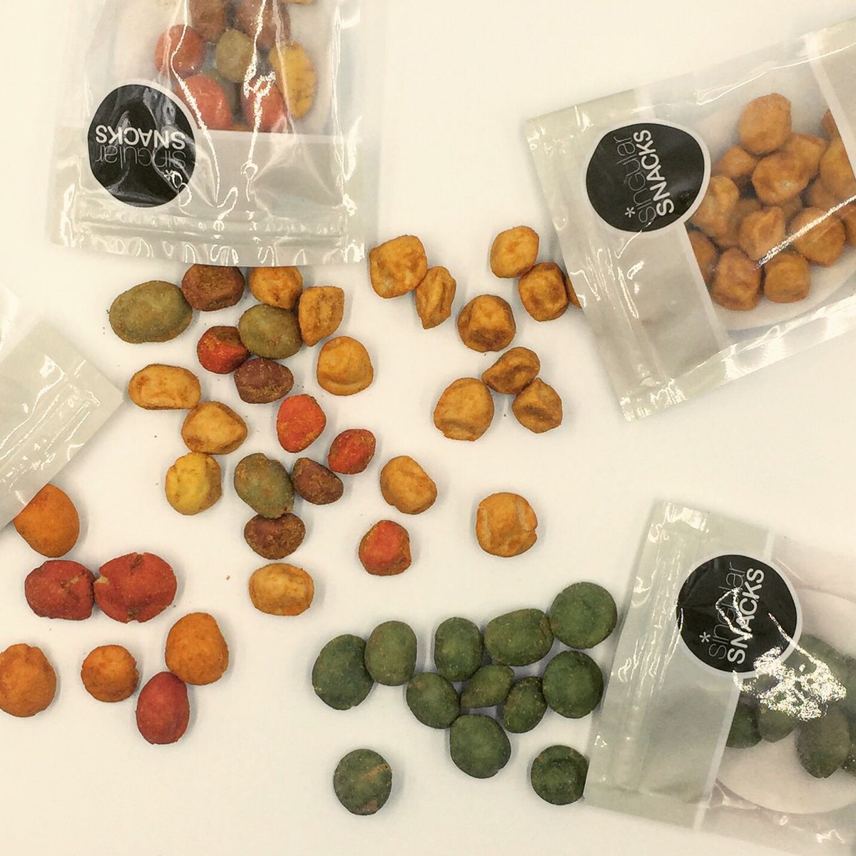 ColmadoSingular's tweet photo. No podemos elegir sólo un sabor ¡Todos están deliciosos!
¿Con cuál te quedas? #singularsnacks #aperitivosdiferentes #gourmet https://t.co/XFnxJ4qnAr