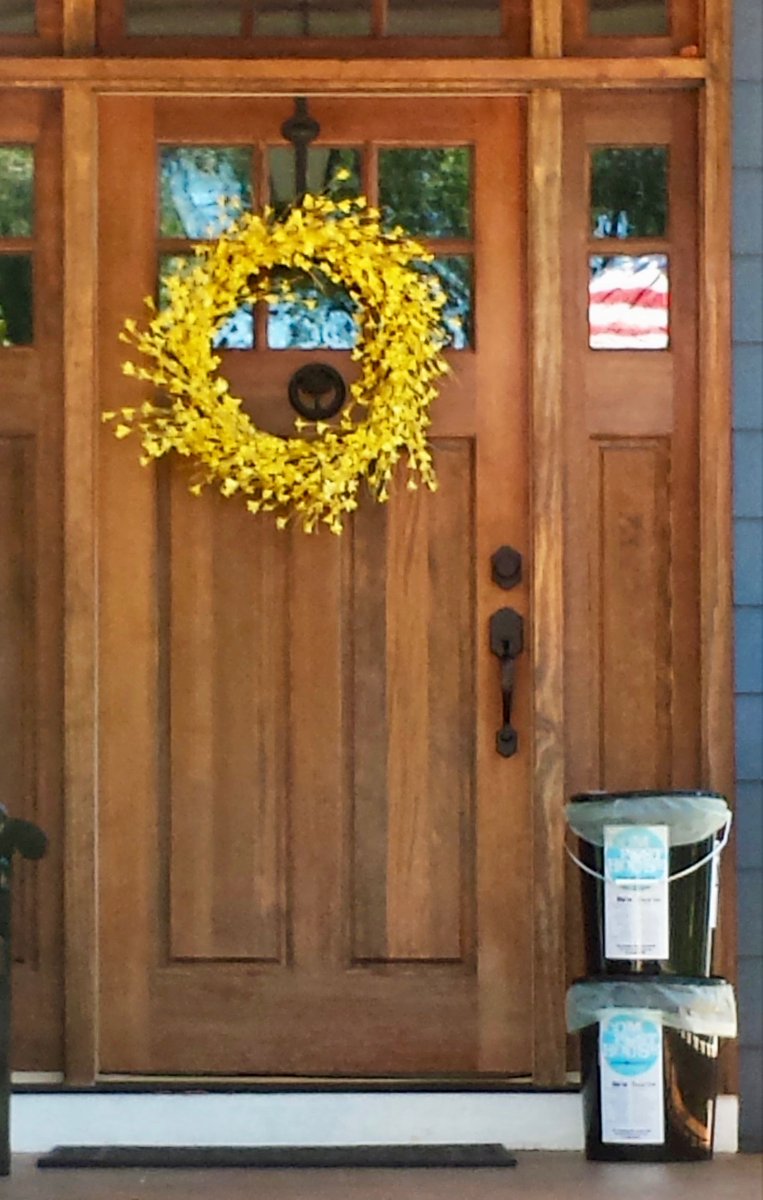 CompostHouse's tweet photo. Hey Spartanburg...it's collection day! Did you FILL the BUCKET this week. #composthustle #onespartanburg #lovewhereyoulive https://t.co/eN9q86P1xP