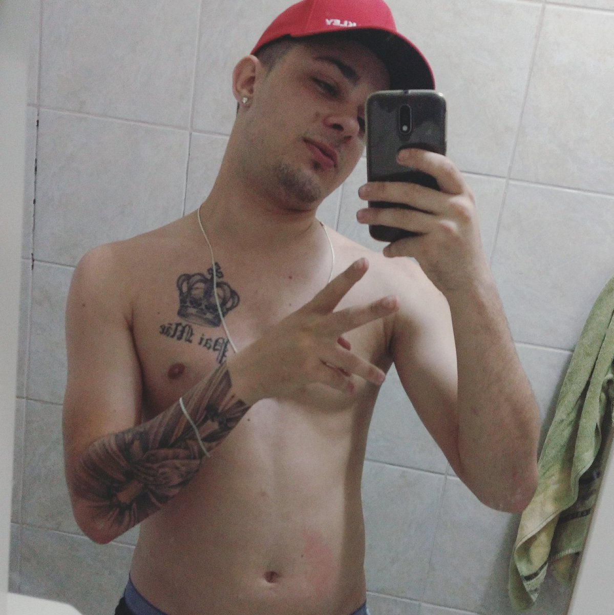 JonathanPinhero tweet picture