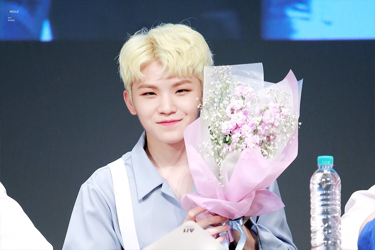 💐#우지

별이 떨어진다면 당신이 있는 공간으로

/성동혁, 1226456