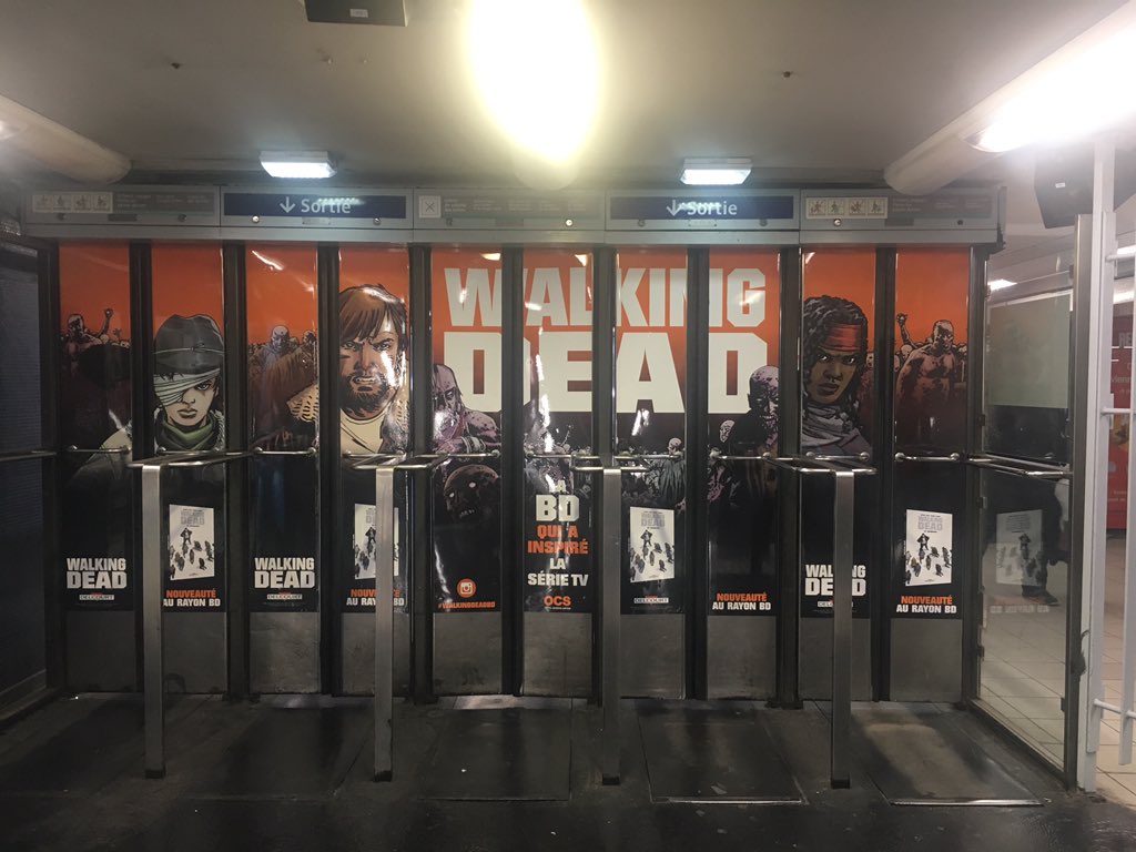 #walkingdeadbd dans le métro! @DelcourtBD #comics#bd #WalkingDead
