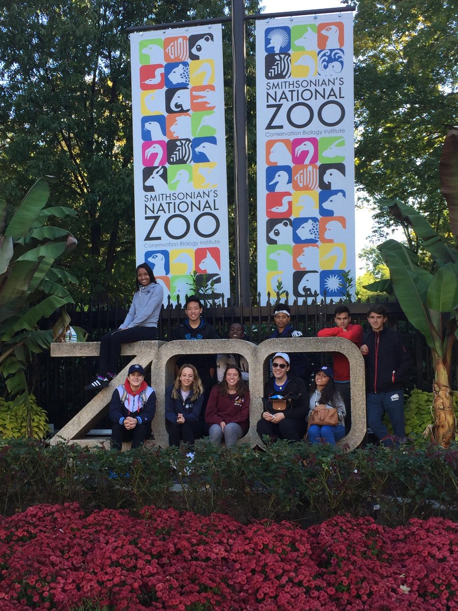 BullisSchool's tweet image. AP Bio at the @NationalZooDC -- decent day for a field trip?! #FallinDC