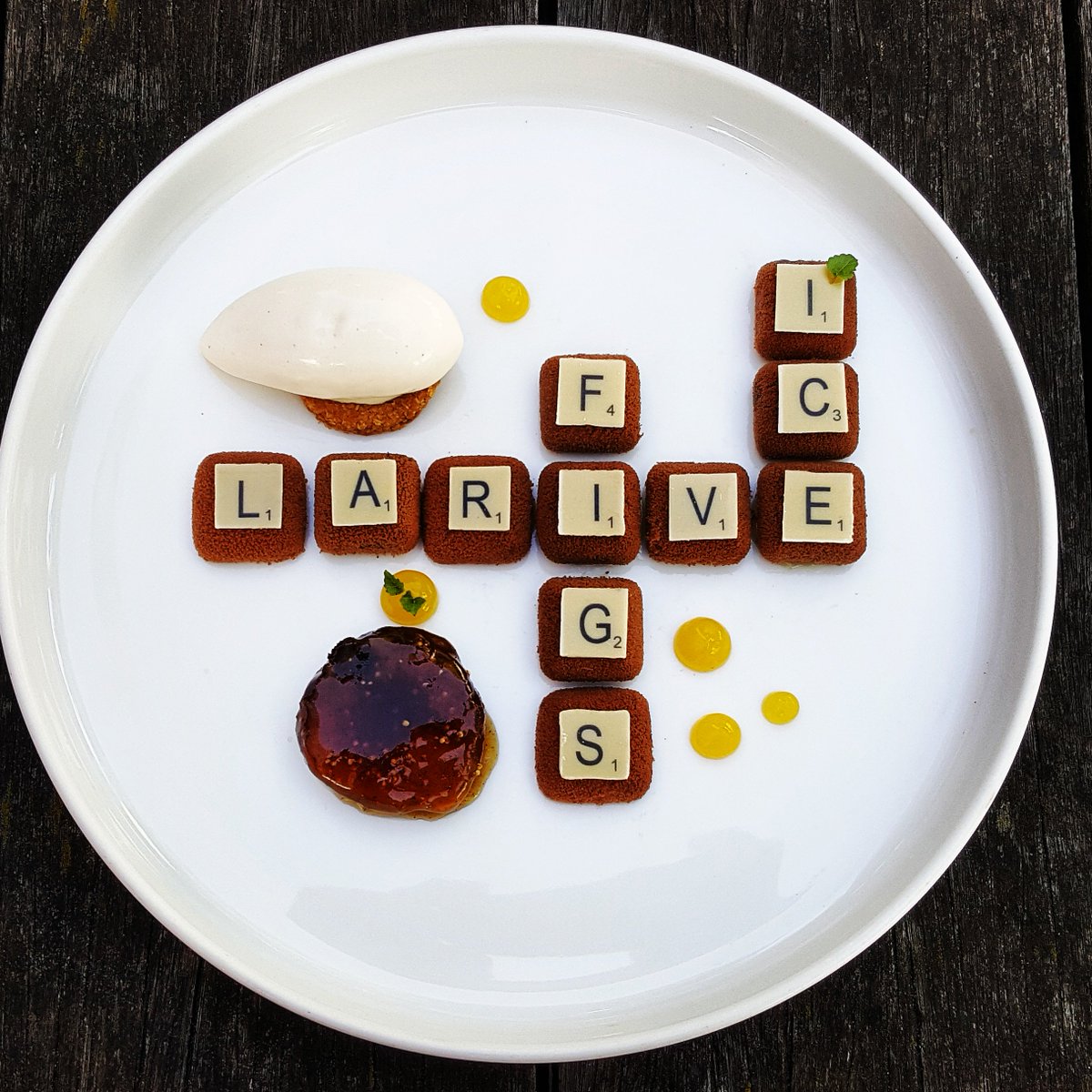 AmstelHotel's tweet image. The puzzle is complete @LaRive_NL: Valrhona Manjari Chocolate • Fig • Orange • Star Anise #amstelhotel #finedining #pastrychef #foodart