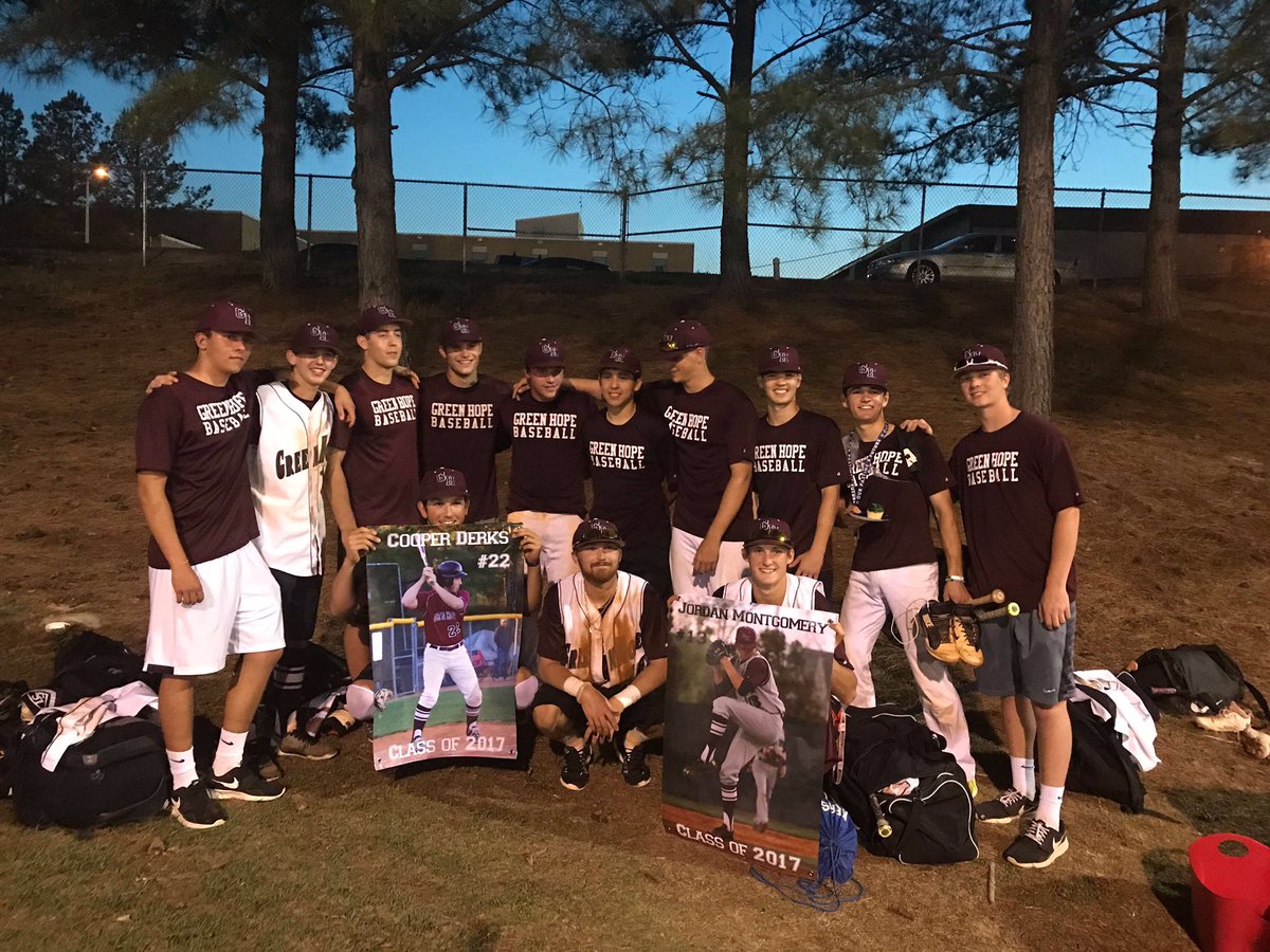Sean_mcq2's tweet photo. Happy Birthday Bro🎉🎉@JonesAusten Kohl needs to get his own pics https://t.co/LaUfBPTo8U