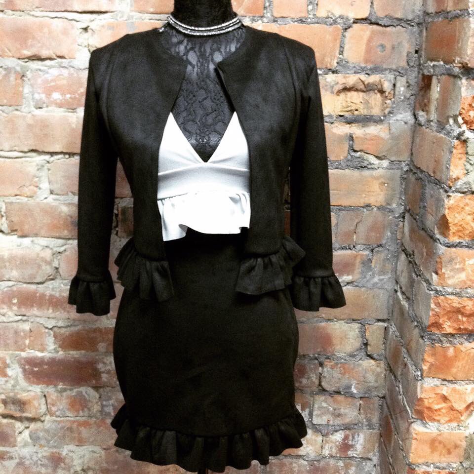 Plans this weekend and nothing to wear? Pop in and see us, we have a fabulous range of outfits to suit anyone and any occasion!💞