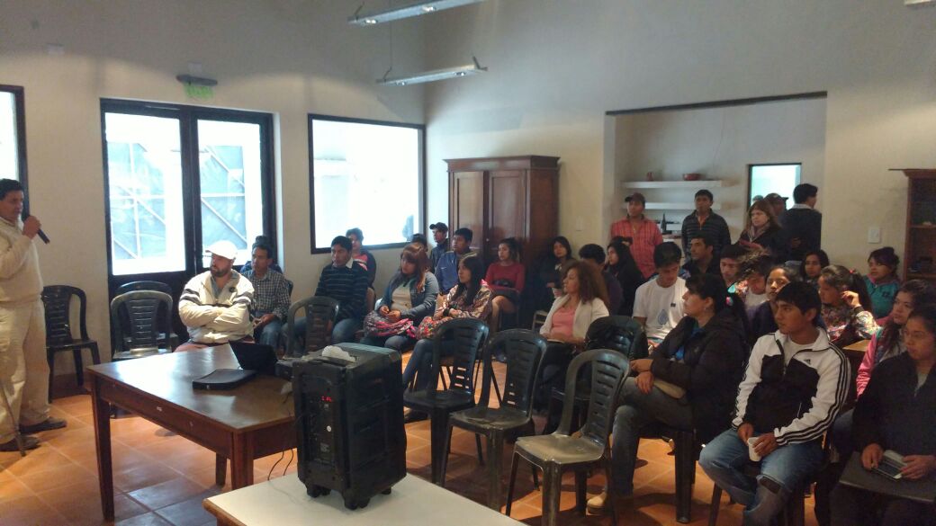 INTASalta's tweet photo. @INTASalta Comenzó Taller de Sanidad Animal en Guachipas.
Alumnos de la Esc Agrotécnica Transmiten su experiencia en @Mercolactea Santa Fe. https://t.co/3kgQyoKfai