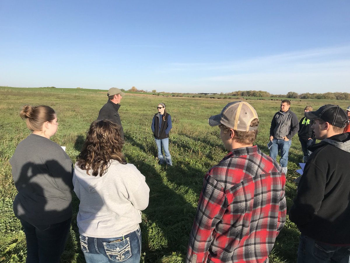 threeoakscattle's tweet photo. Dave Bruene explains ISU grazing system to AnS beef class students. “Must be great grass farmer before you can be a cowboy.” https://t.co/PrnFD9tHpp