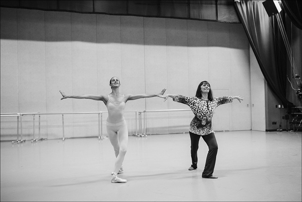 #AlessandraBallJames & Patricia McBride rehearsing #Rubies #Jewels #GeorgeBalanchine #PatriciaMcBride #BallerinaProject #ballet
