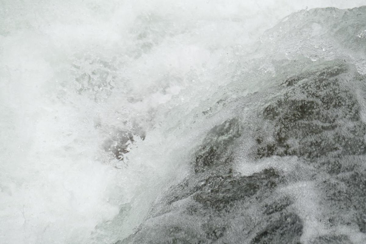 El Garona hoy, bravo y puro, como los 400 AAFF y MMAA que buscan en el #4CAFMA_ARAN cómo preservar más eficazmente el Medio Natural.#Viella.