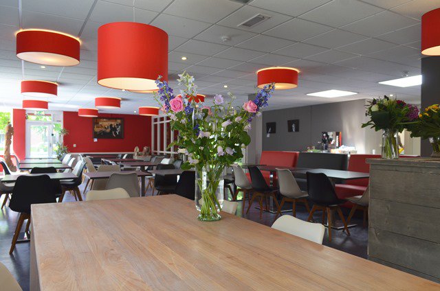 #Vacature Gezocht <a href="/Enik_RC/">Enik RecoveryCollege</a> een pittige horeca peer die het sociaal Trefpunt gaat uitbaten lister.nl/werken-bij/vac…