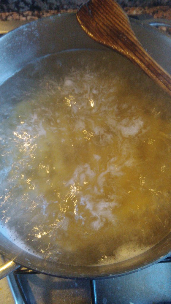 JeanhForte's tweet photo. Ricetta di oggi..#19ottobre #bus verso #Piacenza, @DarioMainieri @TopChefIT @RistoriAmo @RicetteParlanti @Lillyna985 @StefaniaLauria #food https://t.co/rhPieHswMb