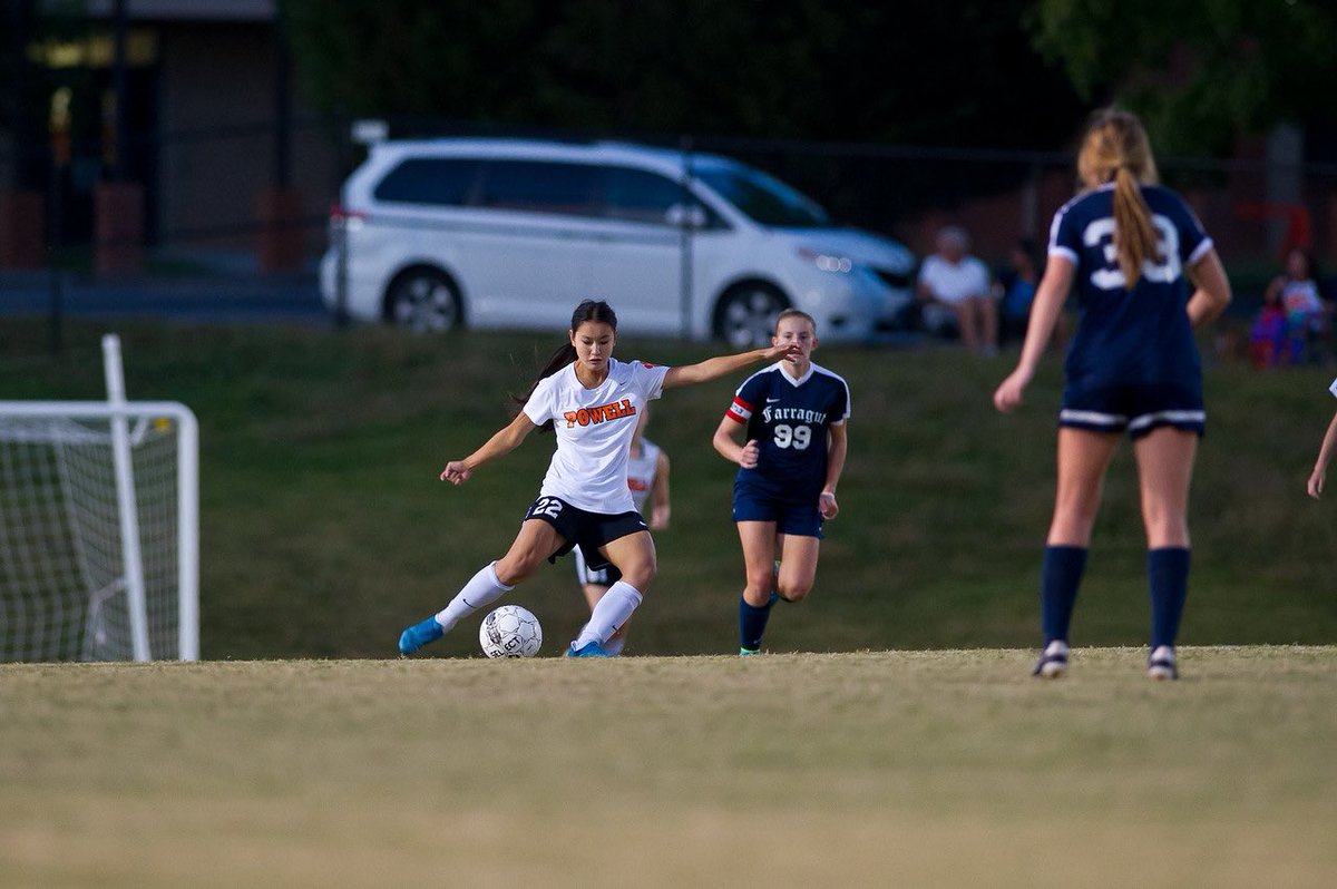 a_momof2's tweet photo. Tonight @PHSGirlsSoccer takes on Farragut at HOME for the REGIONAL finals. Come out at 7!! #gopanthers #freecorndogs #fivetogetin https://t.co/yZs4up02jj
