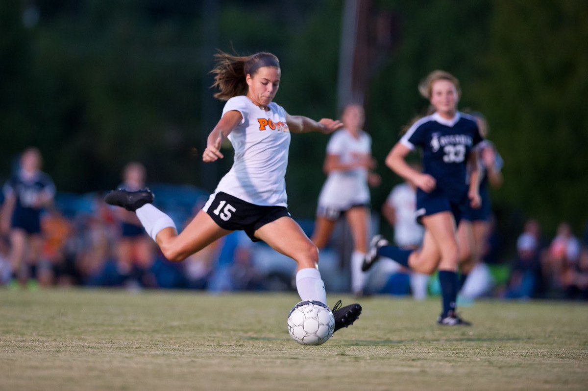 a_momof2's tweet photo. Tonight @PHSGirlsSoccer takes on Farragut at HOME for the REGIONAL finals. Come out at 7!! #gopanthers #freecorndogs #fivetogetin https://t.co/yZs4up02jj