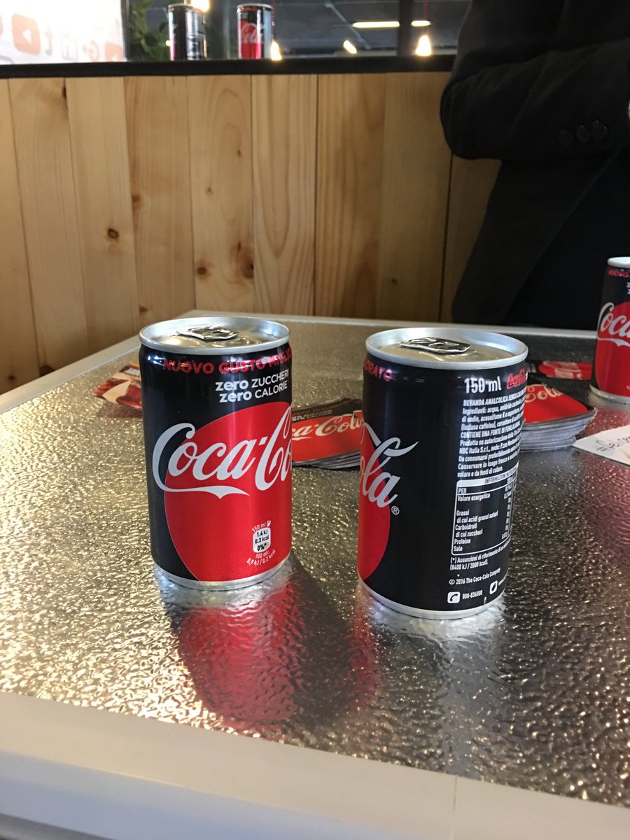 iLinkMediaIt's tweet photo. #felicementeinsieme@CocaColaIT https://t.co/LISKeA8jIH