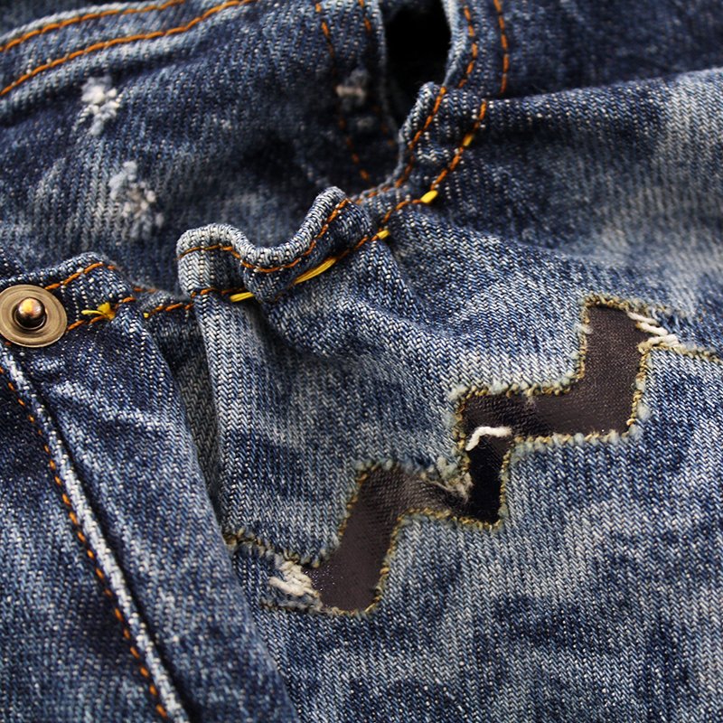 tonellosrl's tweet photo. October 25-26: last chance to see the complete Denim Gallery project at The Kingpins Show Amsterdam. Don't miss it! #Tonello #DenimGallery https://t.co/OqoBb6lfBH