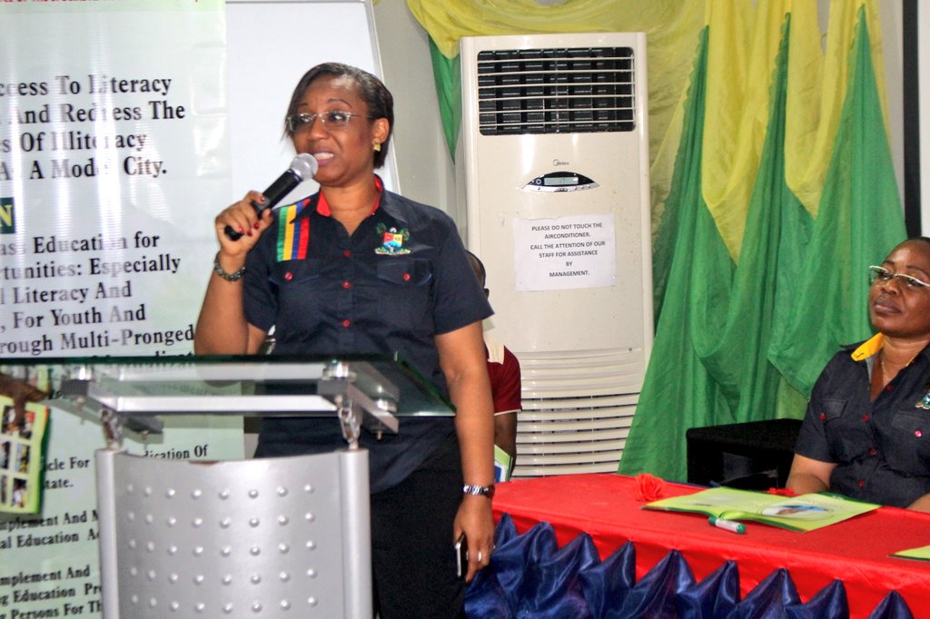 enviupdatelasg's tweet photo. Closing remark by Mrs. Oluwakemi Kalesanwo, Director Agency for Mass Education. #LagosIsLearning https://t.co/eVXtsYr3ah