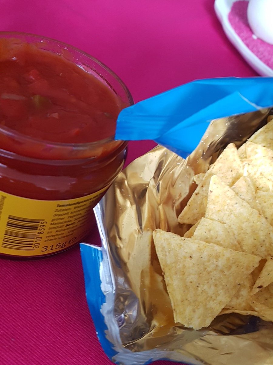 verfuehrer tweet media