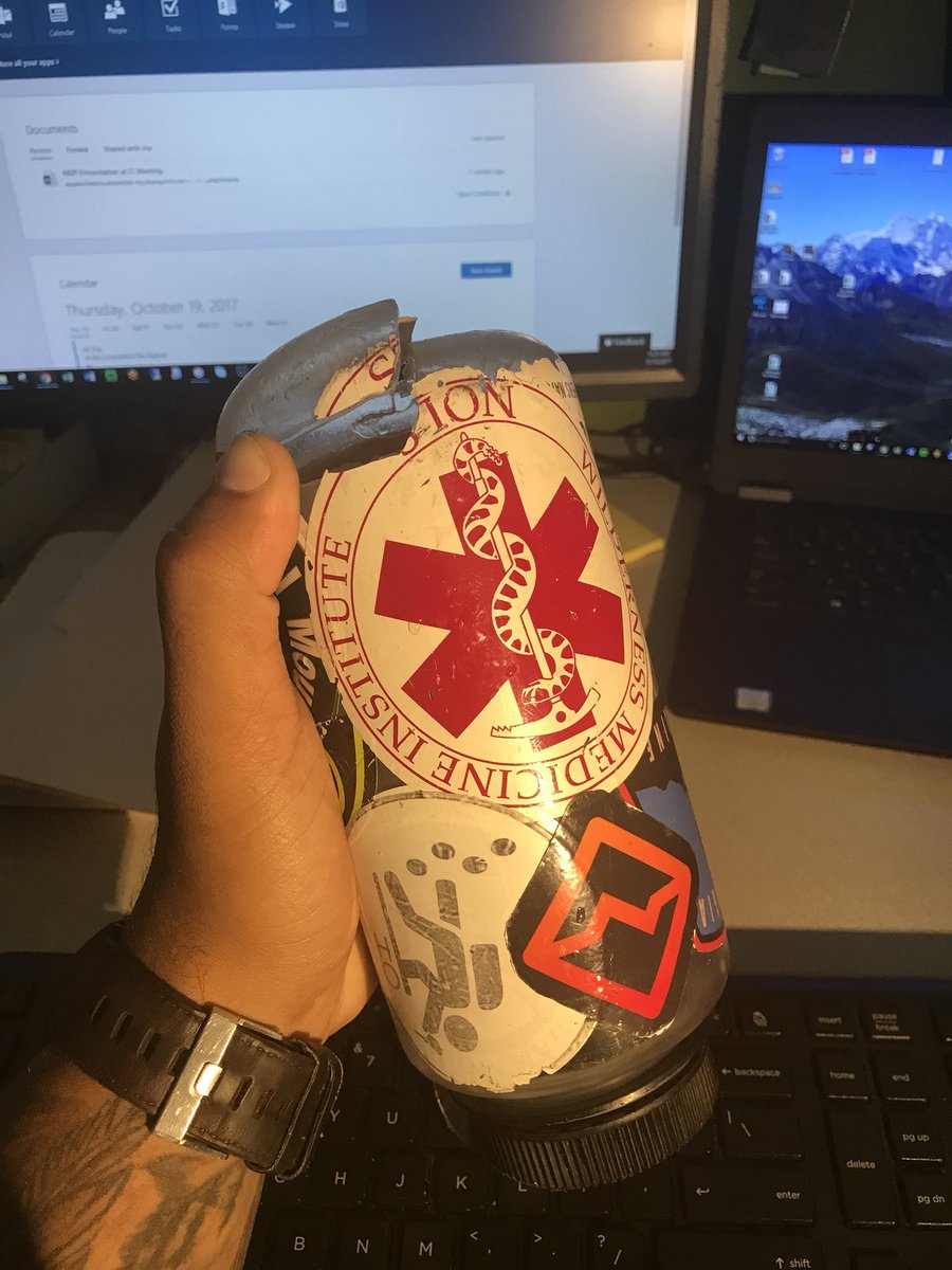 TheOutdoorEthos's tweet photo. #RIP my favorite #nalgene, the last 2.5 years have been beautiful and you were so good to me. @NalgeneOutdoor https://t.co/2ozlh9AVwD