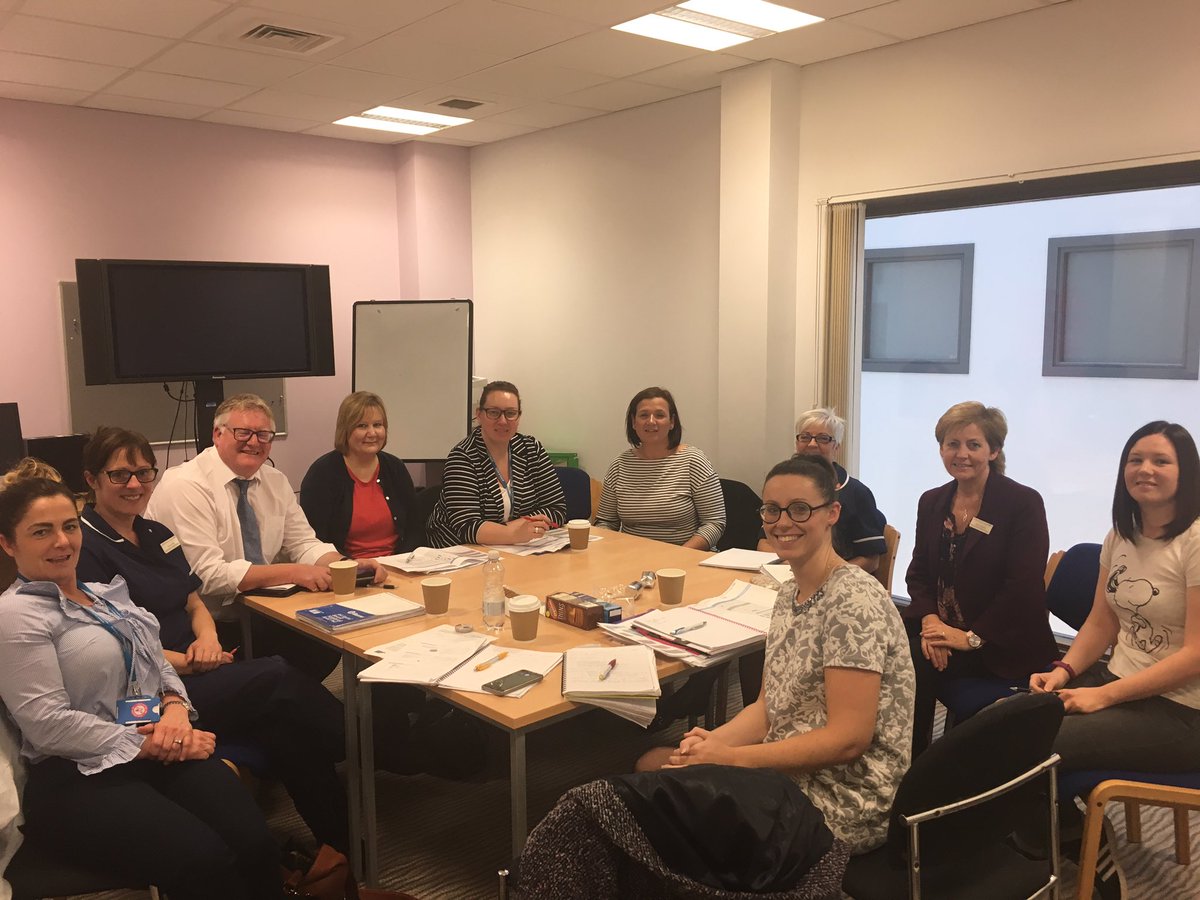 vikkicarter26's tweet photo. Fab session #CLiP hosted by @MidYorkshireNHS & Jonty. #inspiringideas #futurelearner possibilities for @BDCFT π‘ https://t.co/VdCgNImh3A
