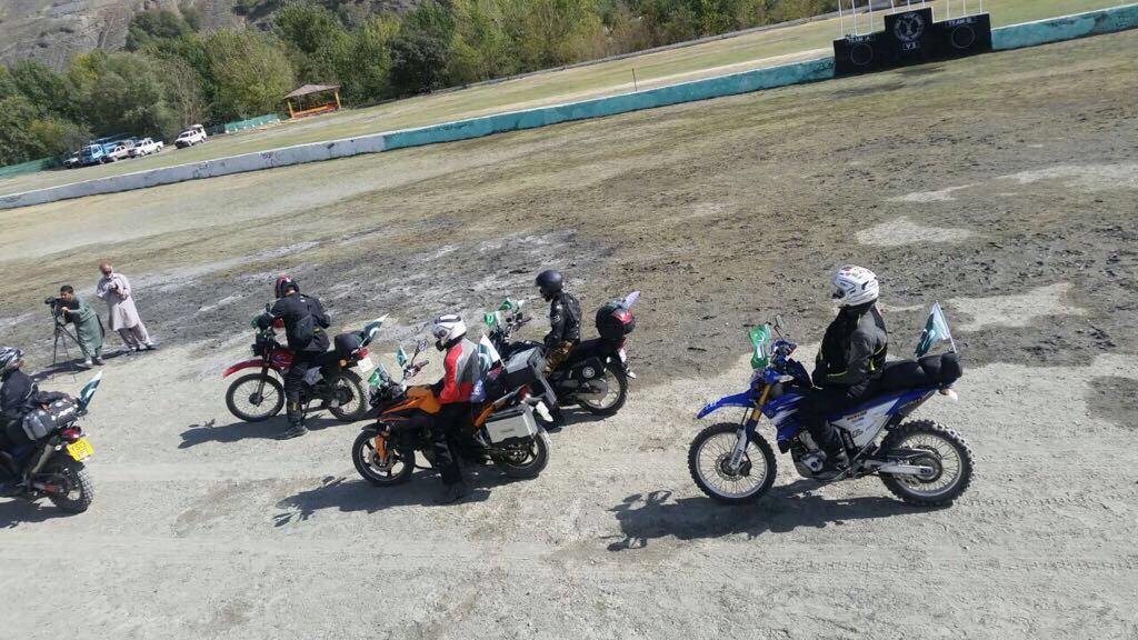 shizakhan466's tweet photo. Pakistan’s 1st GRAND countrywide Motor Rally takes us into the world of Motor sport, showcases vintage cars &amp; heavy bikes @PakMotorRally https://t.co/k7XejWtDOl