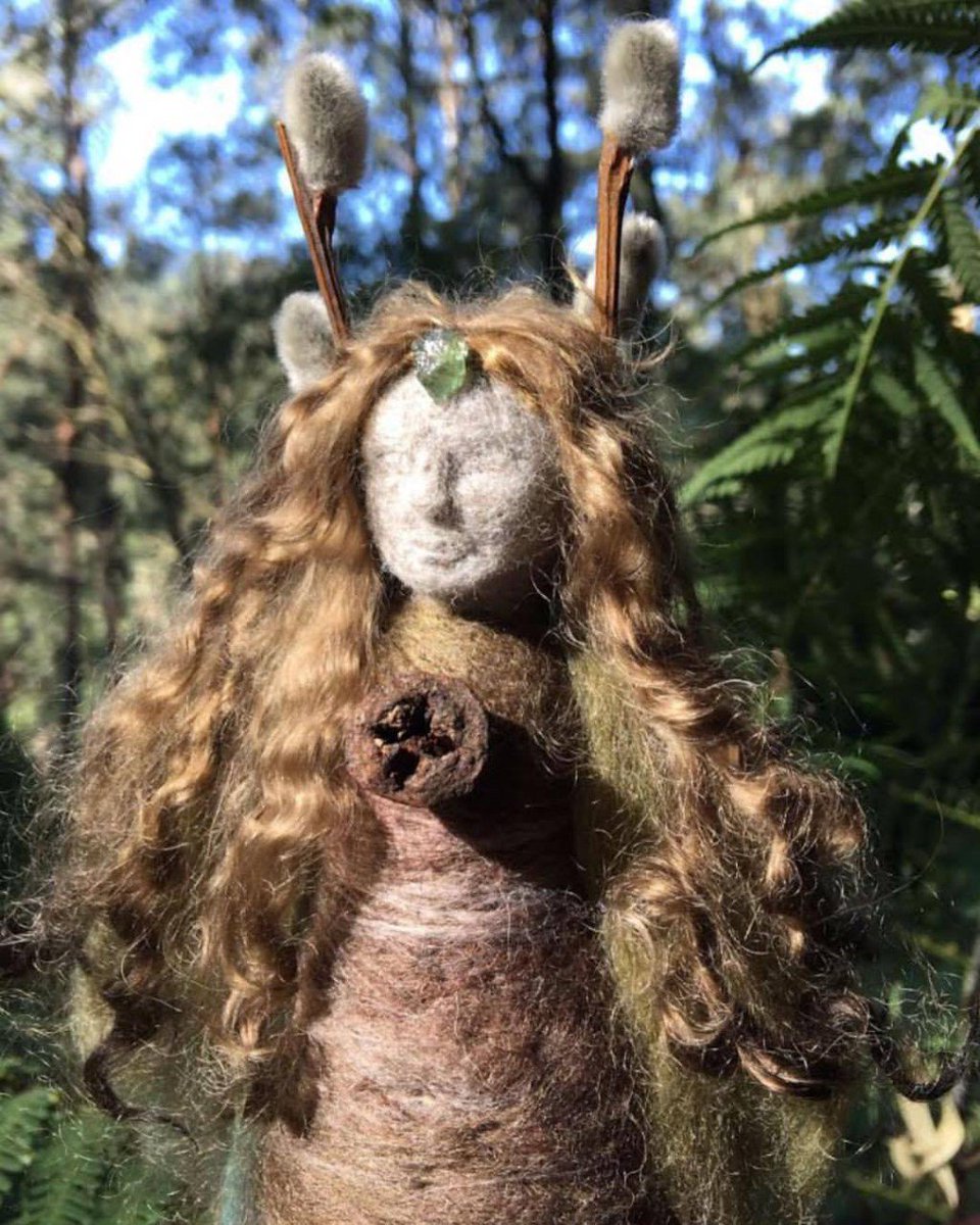 Hair and Healing the Spirit with Julia Inglis howtohairgirl.com/2017/10/16757/