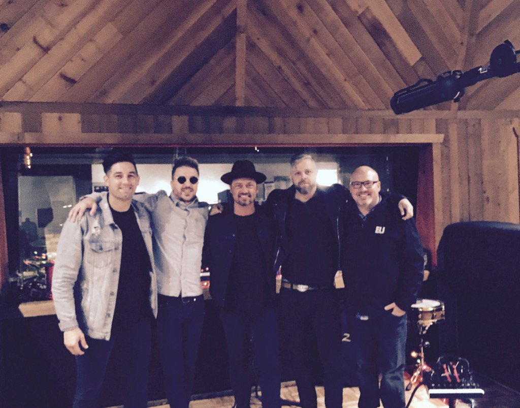 MattMooreonic's tweet photo. Amazing day in the studio  https://t.co/HGwPFApD13
